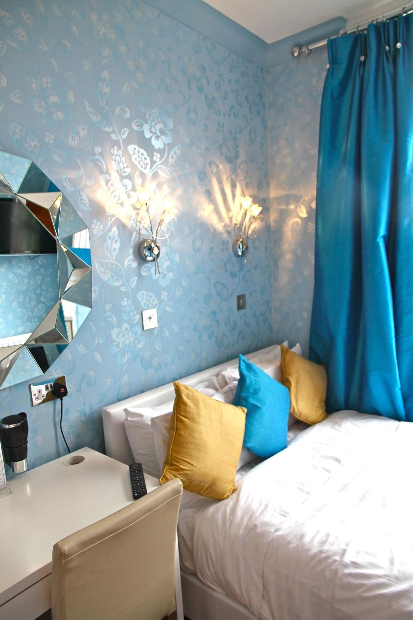Crompton Guest House Hounslow Exterior foto